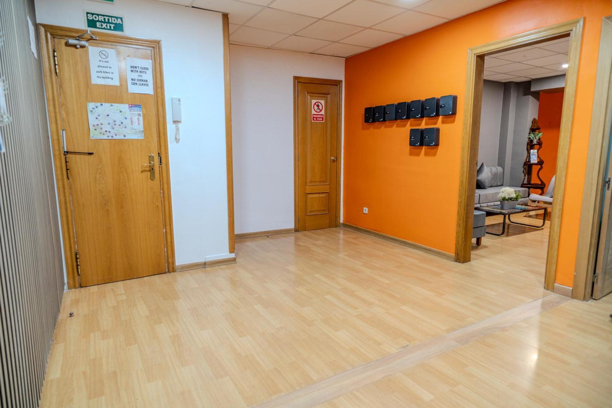 Holidaysbcn Rooms Барселона Экстерьер фото